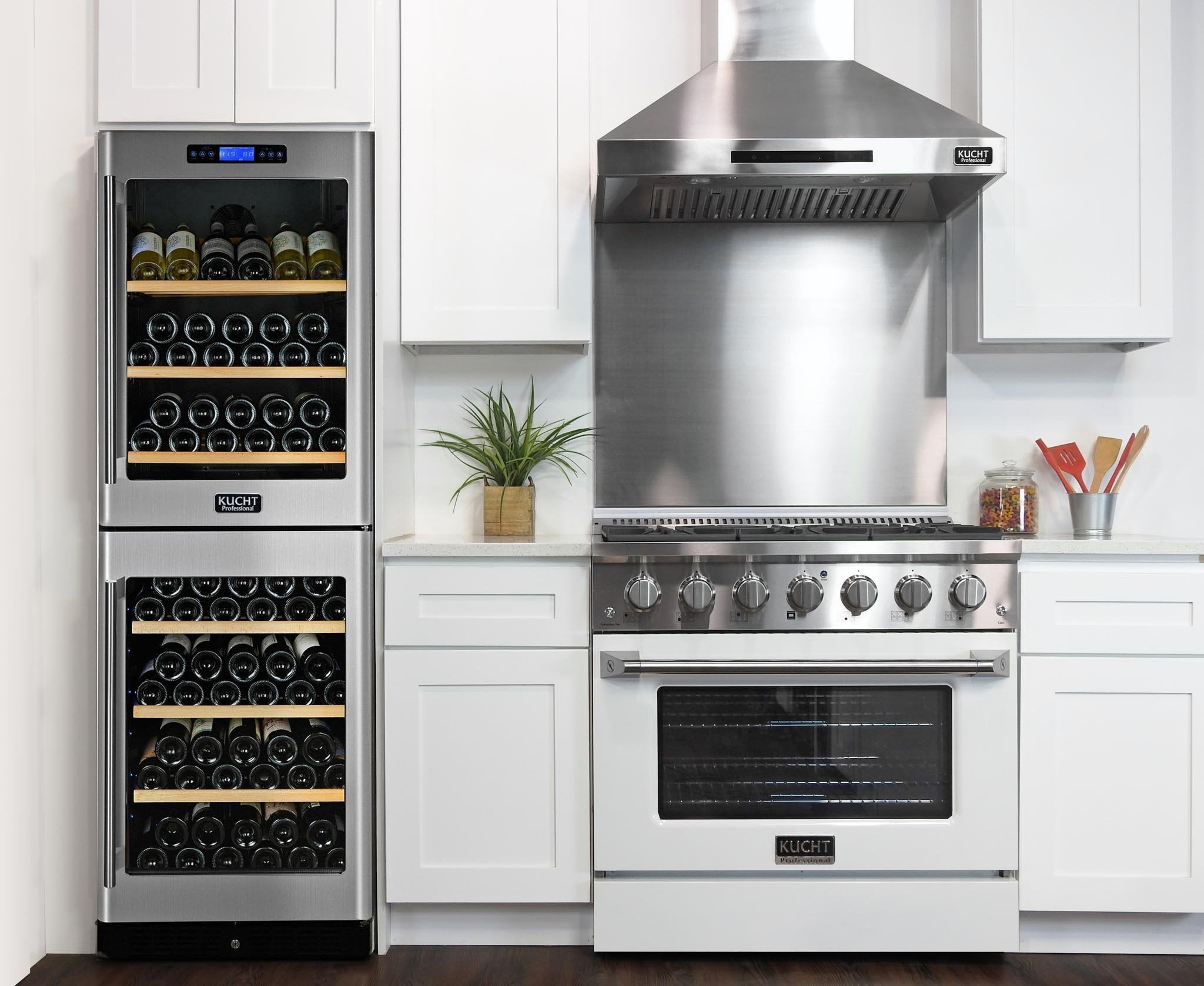 Kucht 36-Inch 5.2 Cu. Ft. Range - Sealed Burners and Convection Oven in White KNG361-W