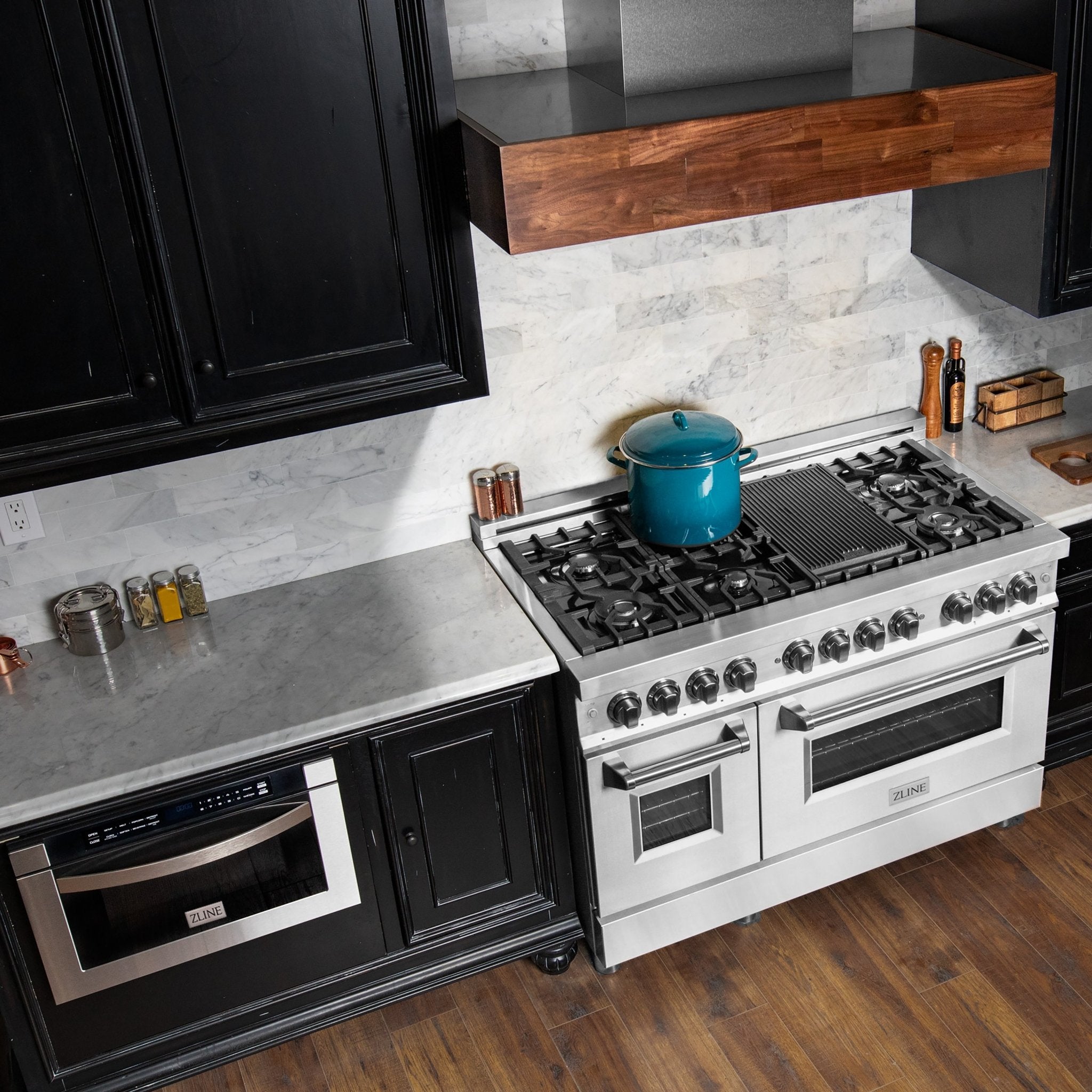 ZLINE 24" 1.2 cu. ft. Built-in Microwave Drawer in Stainless Steel