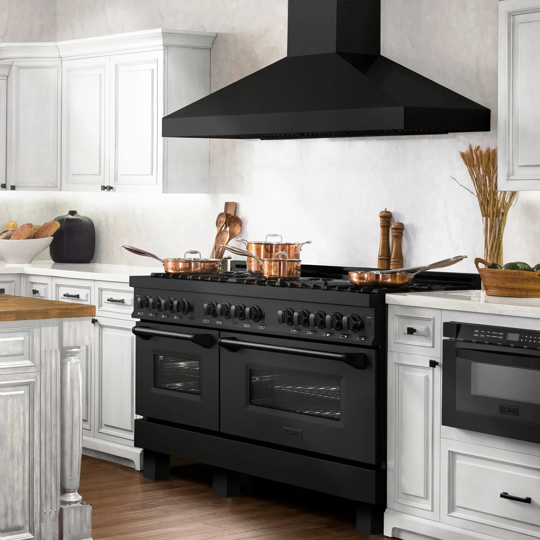 ZLINE 60" 7.4 cu. ft. Dual Fuel Range with Gas Stove and Electric Oven in Black Stainless Steel with Brass Burners
