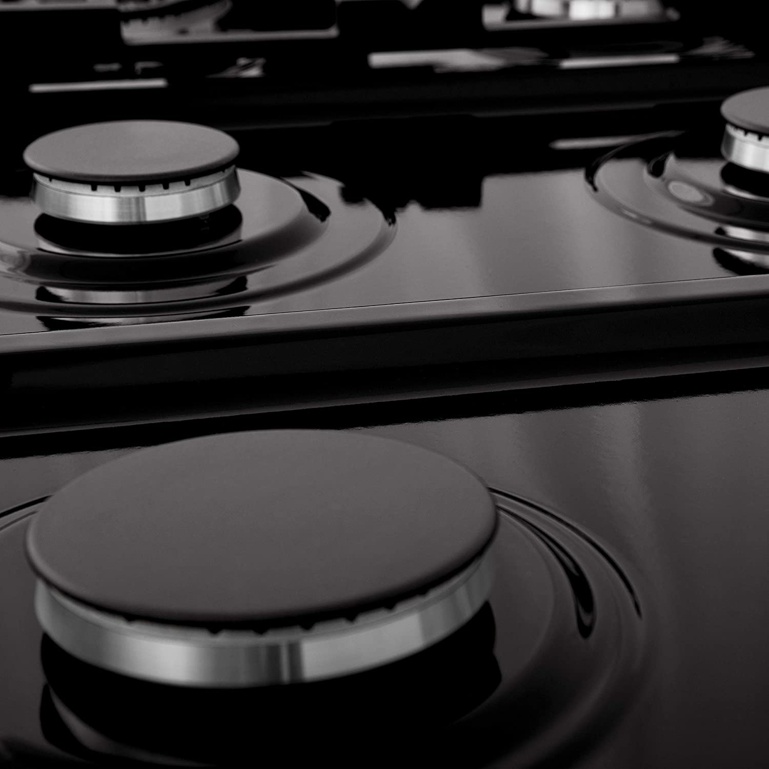 ZLINE 48” Professional Porcelain Rangetop in Black Stainless with 7 Gas Burners