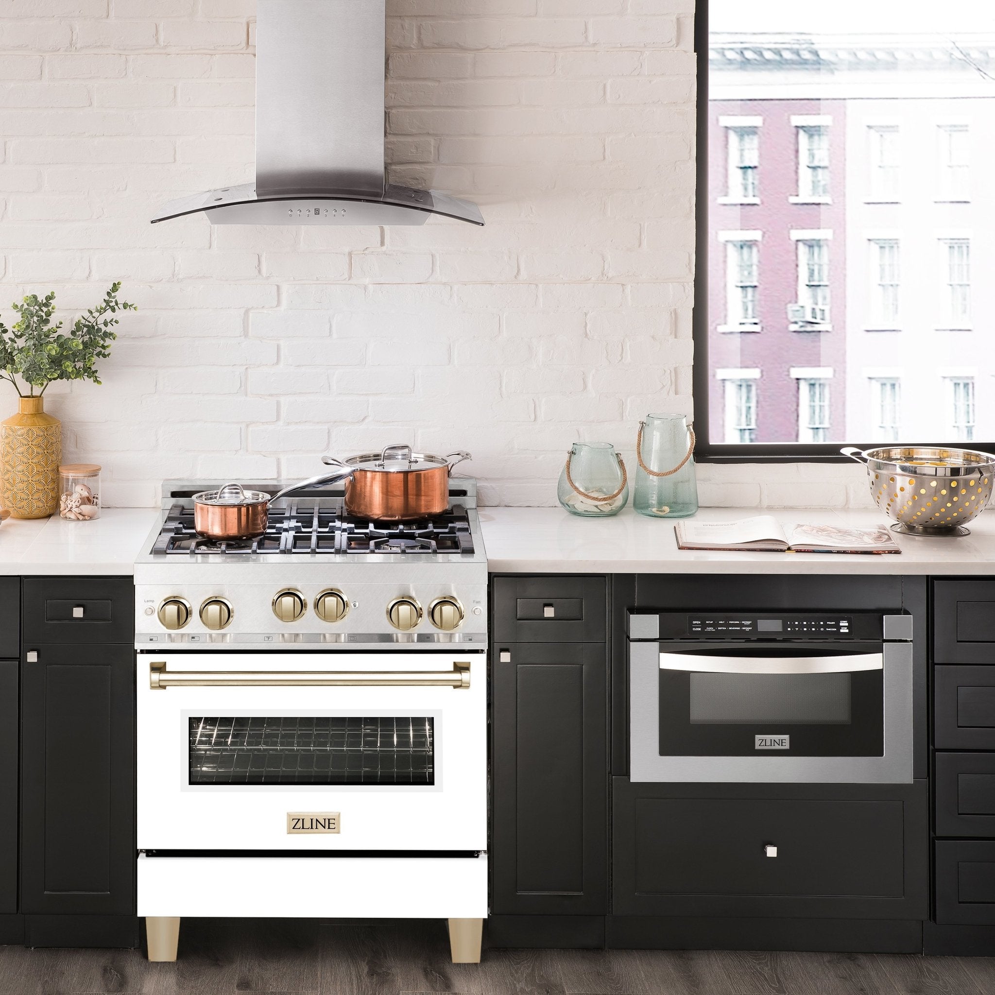 ZLINE Autograph Edition ZLINE Autograph Edition 30" 4.0 cu. ft. Range with Gas Stove and Gas Oven in DuraSnow® Stainless Steel with White Matte Door and Accents RGSZ-WM-30