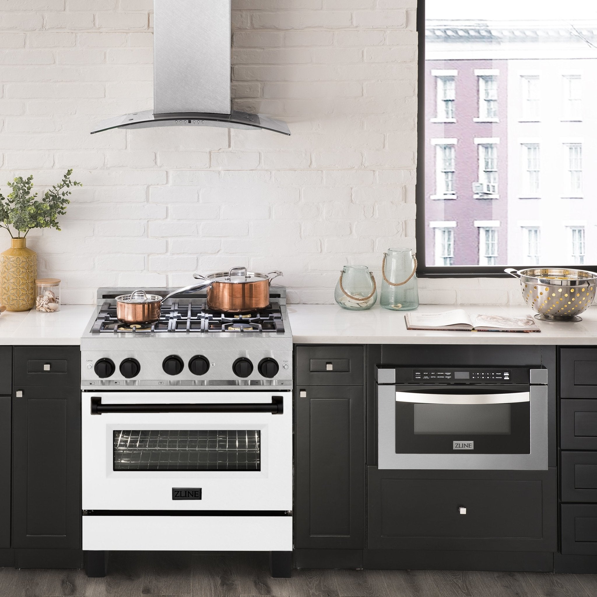 ZLINE Autograph Edition ZLINE Autograph Edition 30" 4.0 cu. ft. Range with Gas Stove and Gas Oven in DuraSnow® Stainless Steel with White Matte Door and Accents RGSZ-WM-30